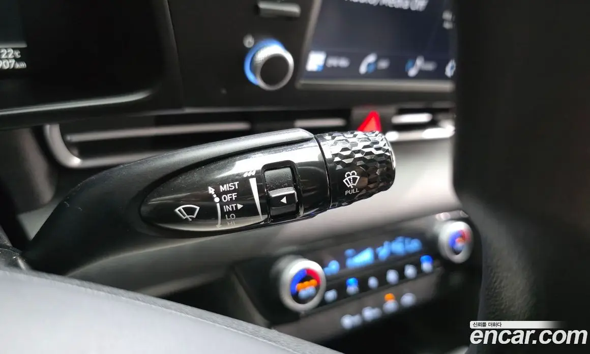 Hyundai Avante 2023 1.6 автомат (гидро), фото 27