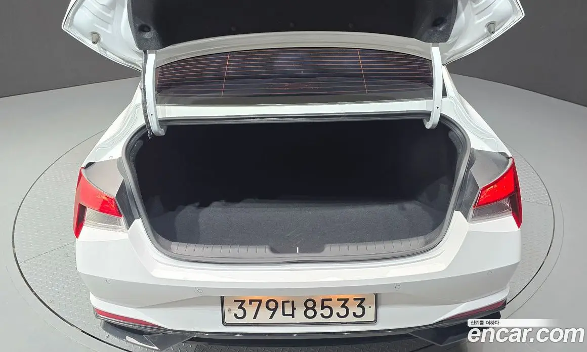 Hyundai Avante 2023 1.6 автомат (гидро), фото 28