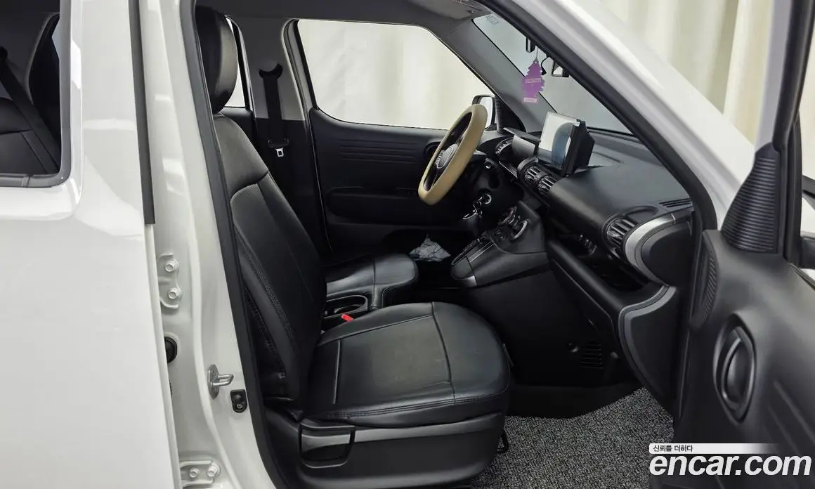 Hyundai Casper 2022 1.0 автомат (гидро), фото 17