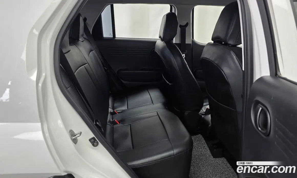 Hyundai Casper 2022 1.0 автомат (гидро), фото 18