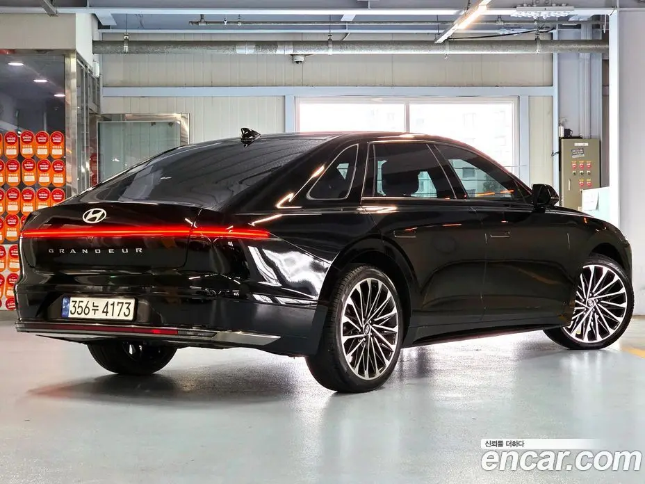Hyundai Grandeur 2023 1.6 автомат (гидро), фото 6