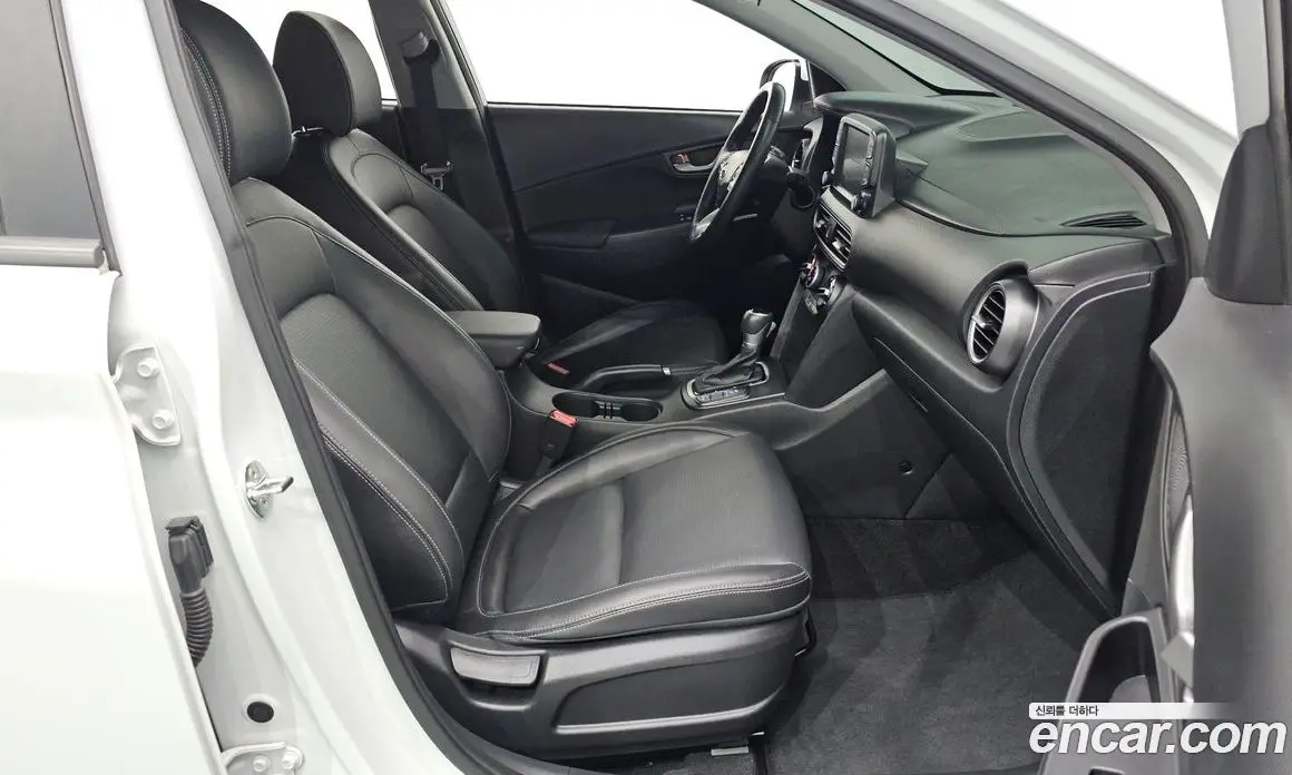 Hyundai Kona 2019 1.6 автомат (гидро), фото 11