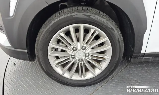Hyundai Kona 2019 1.6 автомат (гидро), миниатюра 5