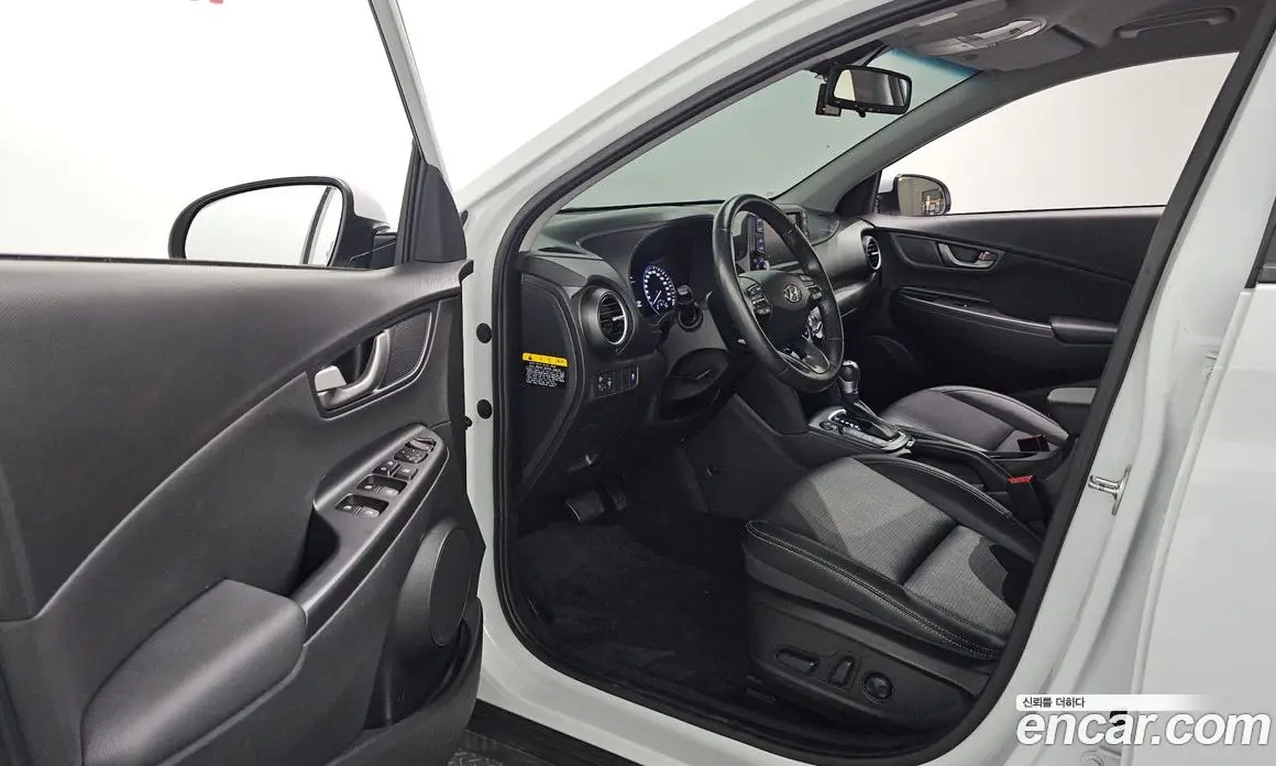 Hyundai Kona 2019 1.6 автомат (гидро), фото 10