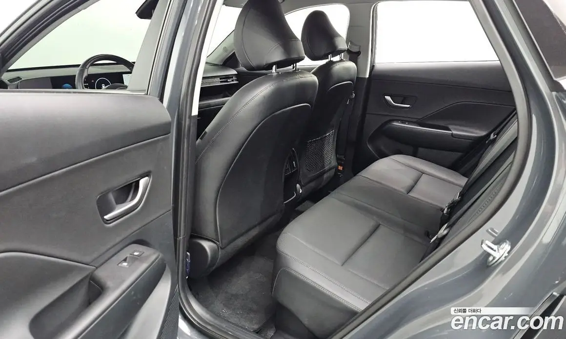 Hyundai Kona 2025 1.6 автомат (гидро), фото 11