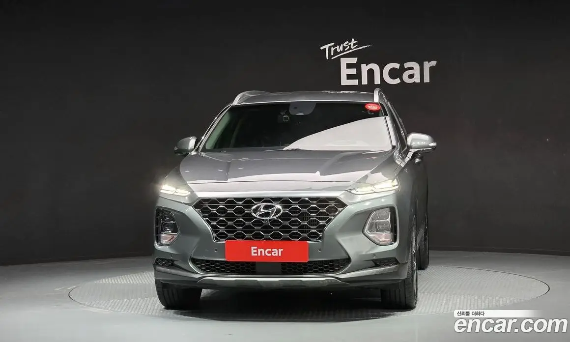 Hyundai Santa Fe 2019 2.0 автомат (гидро), фото 3