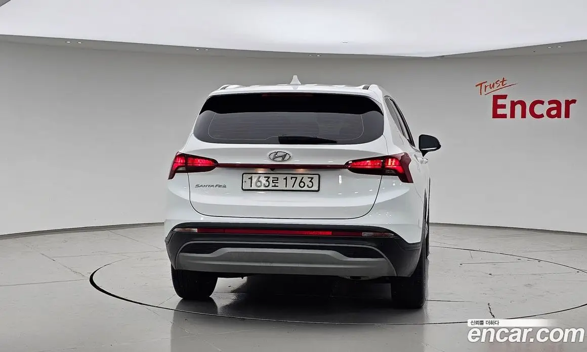 Hyundai Santa Fe 2022 2.2 автомат (гидро), фото 4