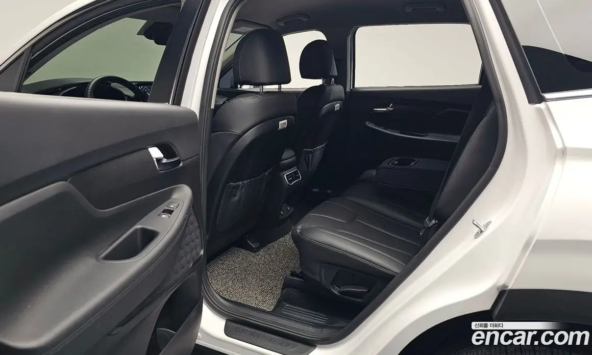 Hyundai Santa Fe 2022 2.2 автомат (гидро), фото 16