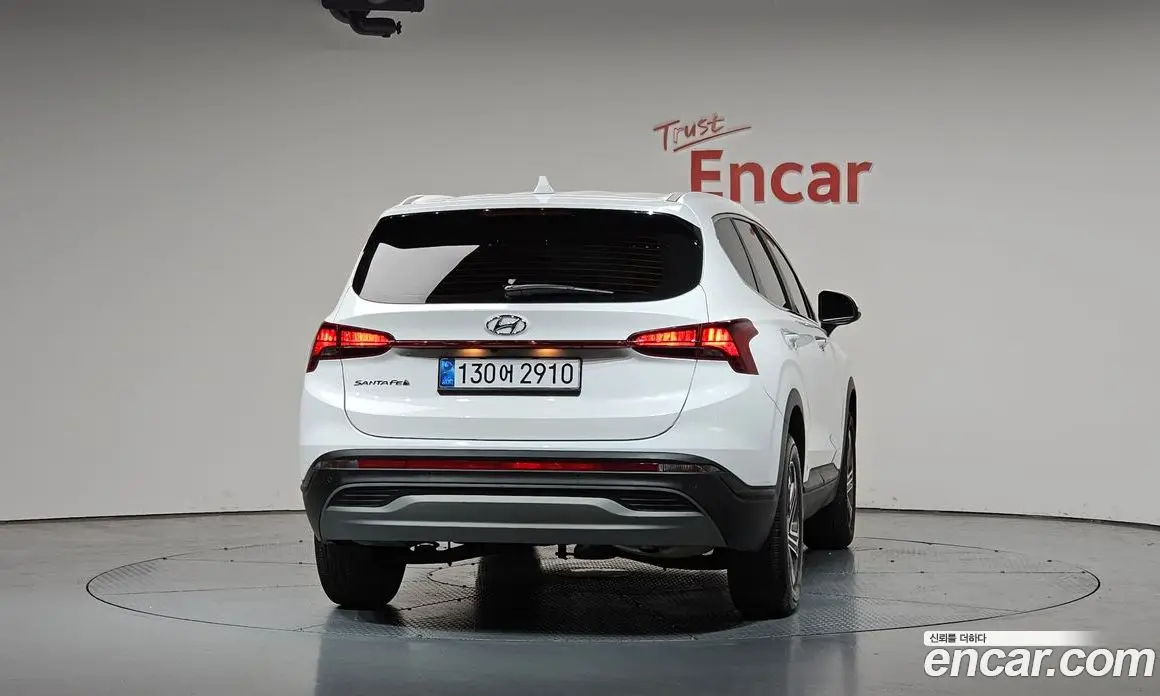 Hyundai Santa Fe 2022 2.2 автомат (гидро), фото 3
