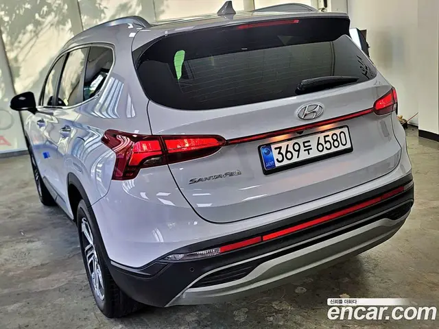 Hyundai Santa Fe 2022 2.2 автомат (гидро), миниатюра 4