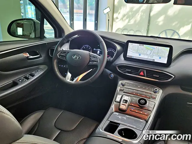 Hyundai Santa Fe 2022 2.2 автомат (гидро), миниатюра 6