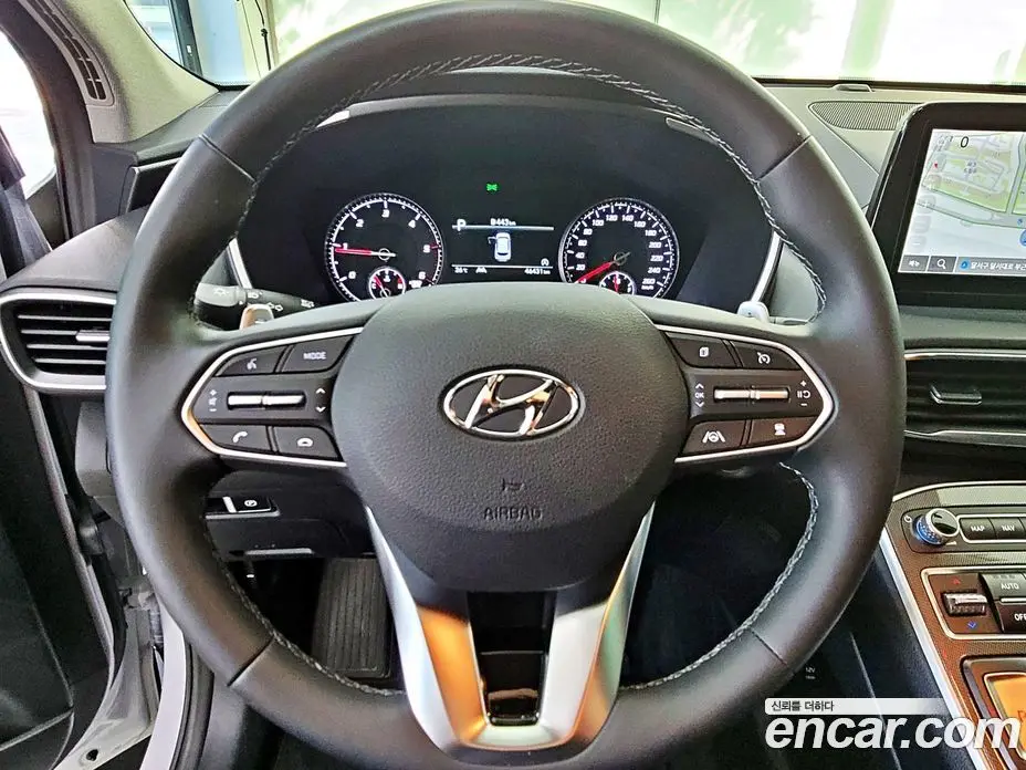 Hyundai Santa Fe 2022 2.2 автомат (гидро), фото 8