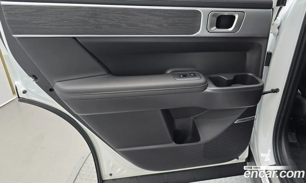 Hyundai Santa Fe 2025 2.5 автомат (гидро), фото 15