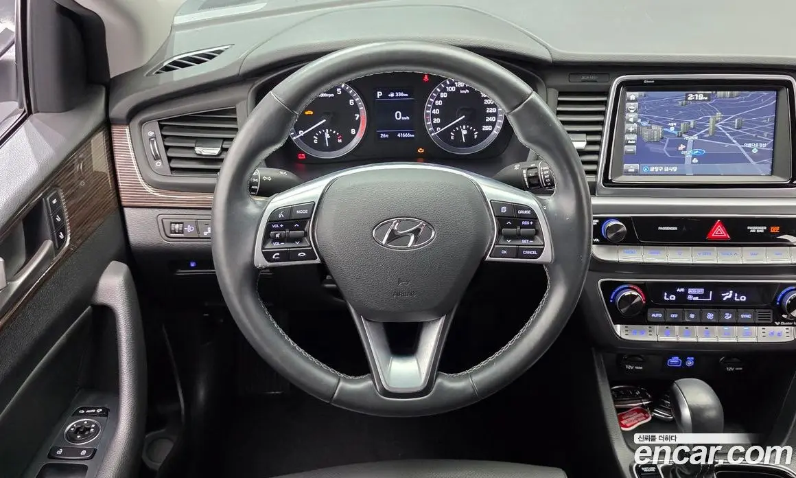 Hyundai Sonata 2019 2.0 автомат (гидро), фото 13