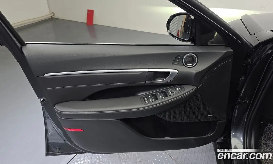 Hyundai Sonata 2023 1.6 автомат (гидро), фото 14