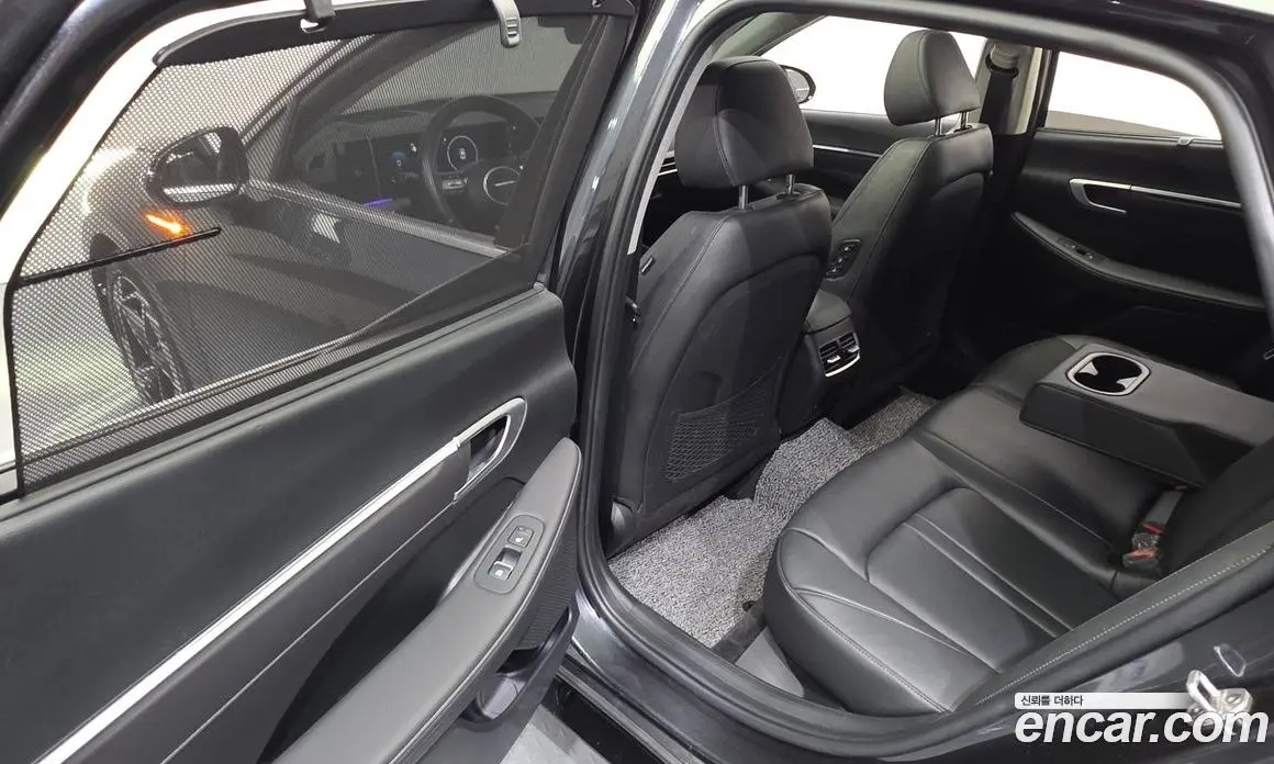 Hyundai Sonata 2023 1.6 автомат (гидро), фото 18