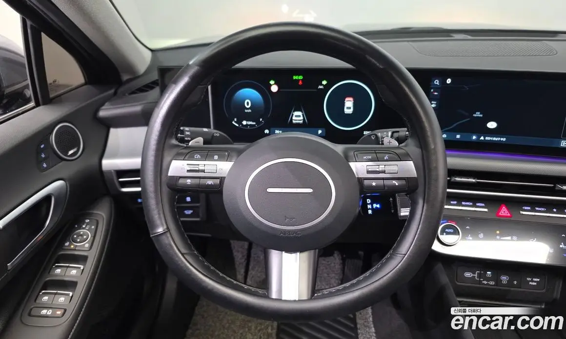 Hyundai Sonata 2023 1.6 автомат (гидро), фото 19