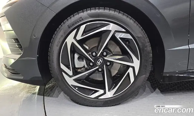 Hyundai Sonata 2023 1.6 автомат (гидро), миниатюра 5