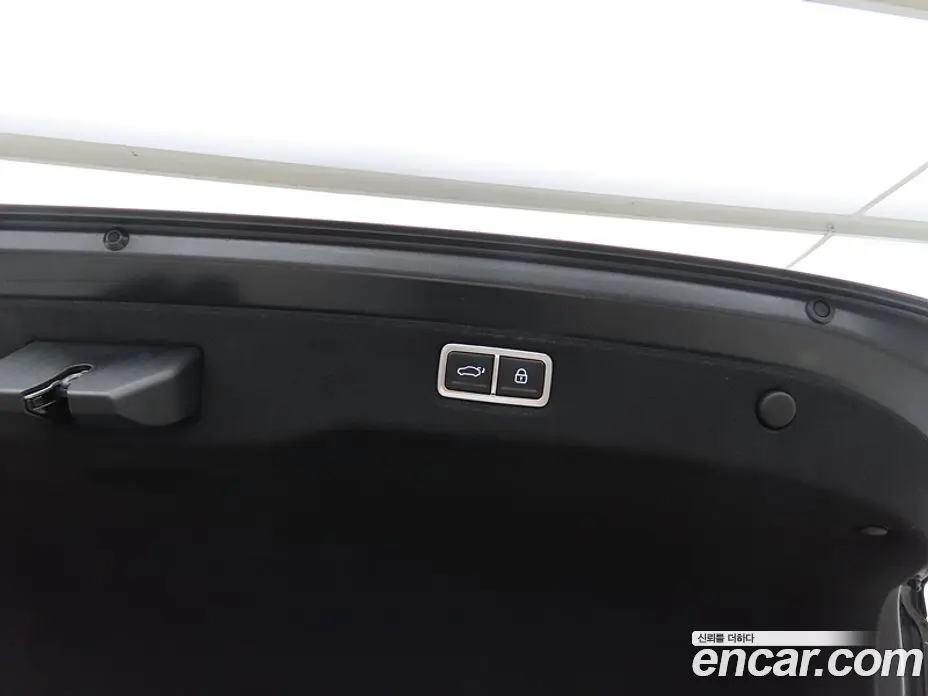 Hyundai Sonata 2024 2.0 автомат (гидро), фото 17