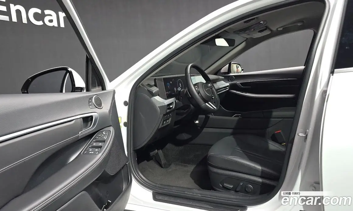 Hyundai Sonata 2024 2.0 автомат (гидро), фото 10