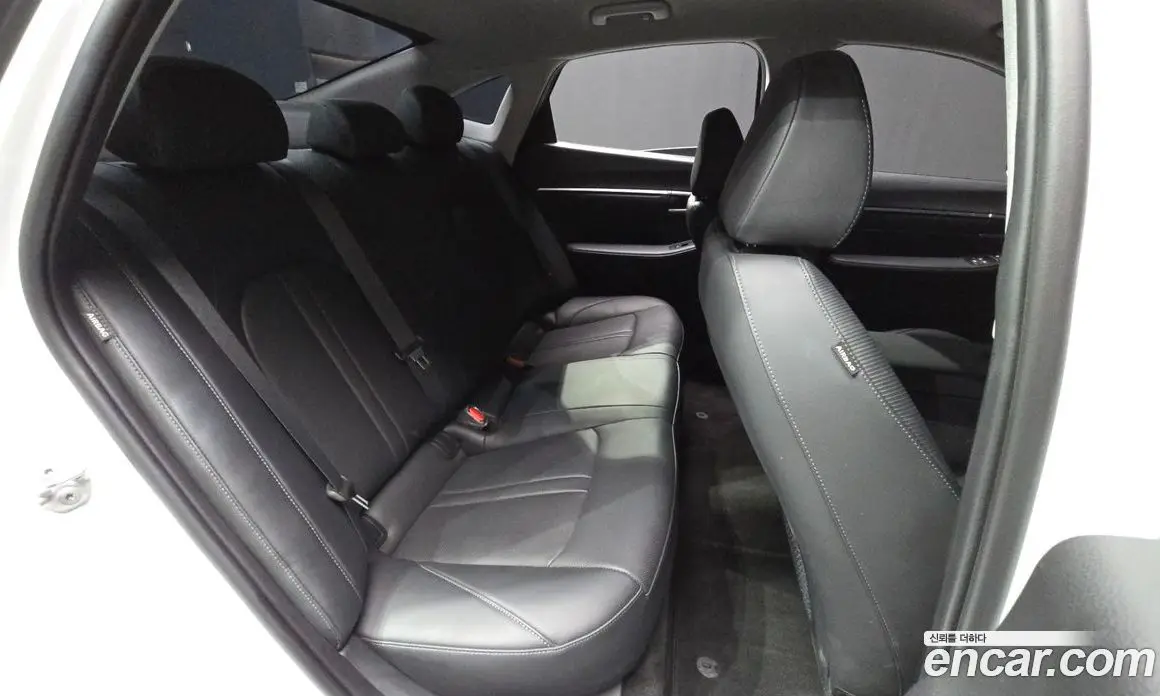 Hyundai Sonata 2025 2.0 автомат (гидро), фото 12