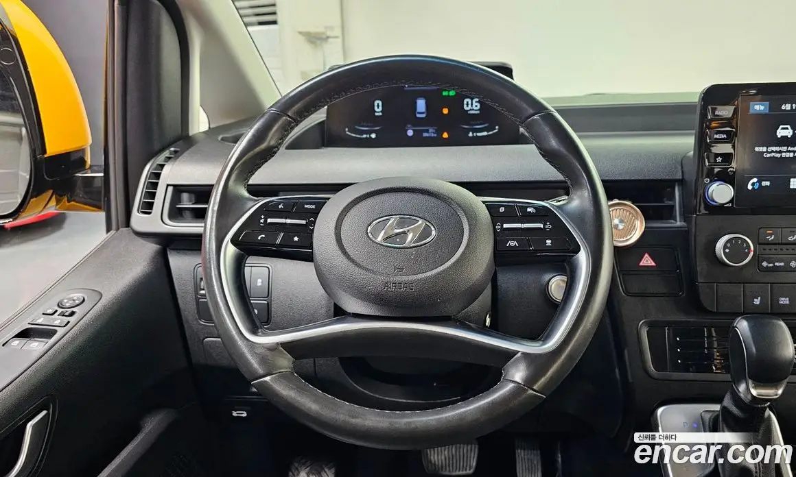 Hyundai Staria 2022 3.5 автомат (гидро), фото 18