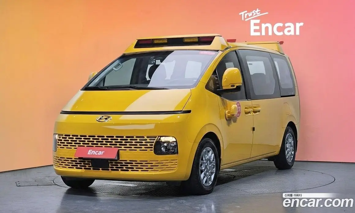 Hyundai Staria 2022 3.5 автомат (гидро), фото 30