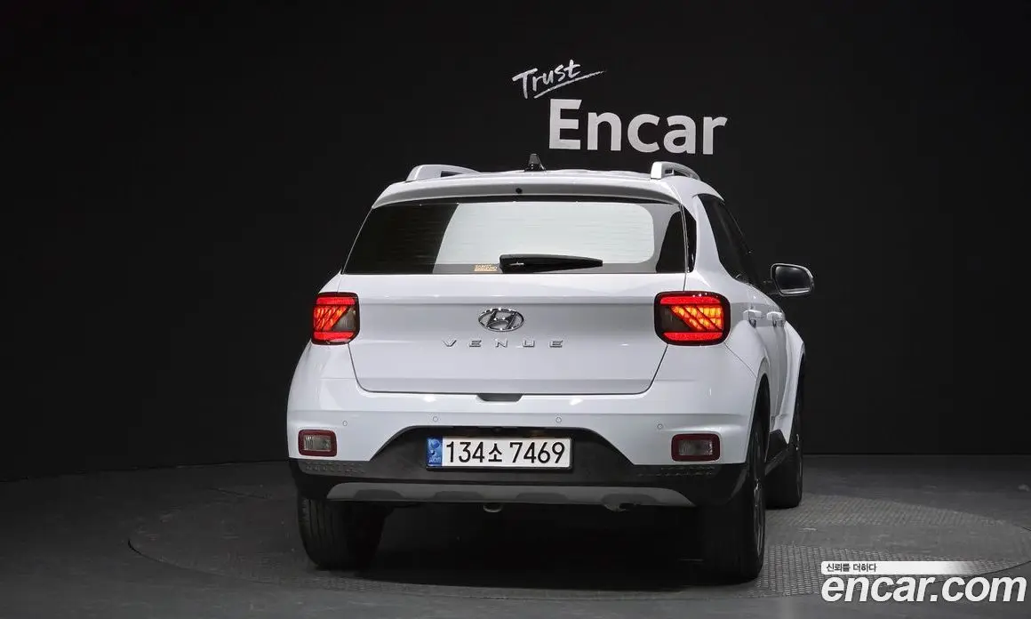 Hyundai Venue 2021 1.6 автомат (гидро), фото 4