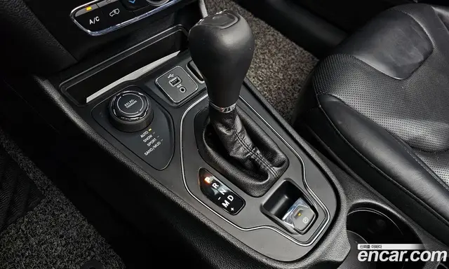 Jeep Cherokee 2018 2.4 автомат (гидро), миниатюра 11