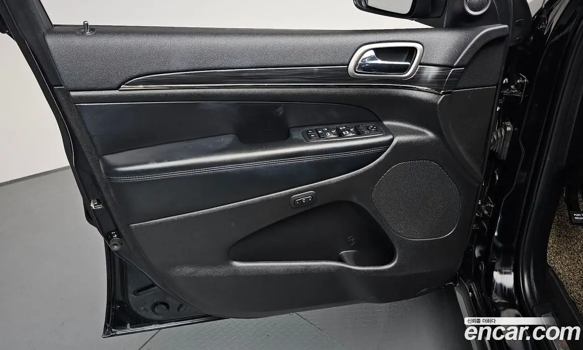 Jeep Cherokee 2020 3.6 автомат (гидро), фото 13