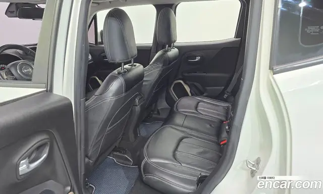 Jeep Renegade 2016 2.4 автомат (гидро), миниатюра 11