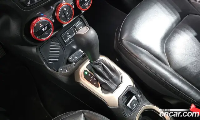 Jeep Renegade 2017 2.4 автомат (гидро), миниатюра 11
