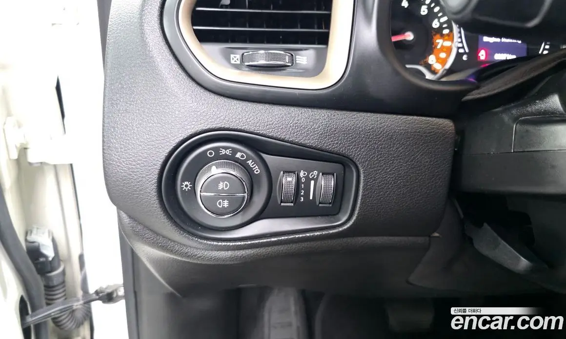 Jeep Renegade 2017 2.4 автомат (гидро), фото 25