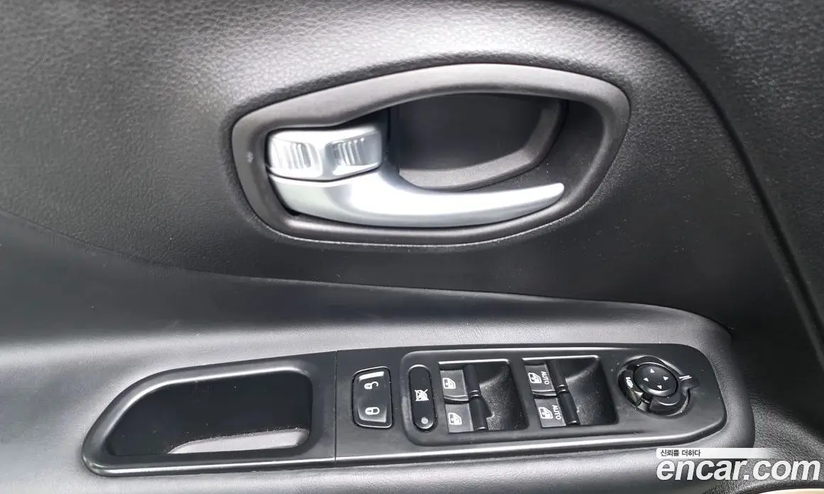 Jeep Renegade 2017 2.4 автомат (гидро), фото 26
