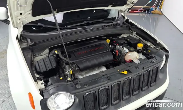Jeep Renegade 2017 2.4 автомат (гидро), миниатюра 5
