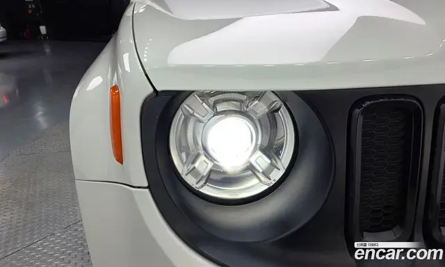 Jeep Renegade 2017 2.4 автомат (гидро), миниатюра 7