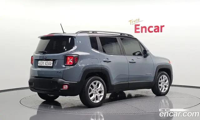 Jeep Renegade 2017 2.4 автомат (гидро), миниатюра 2