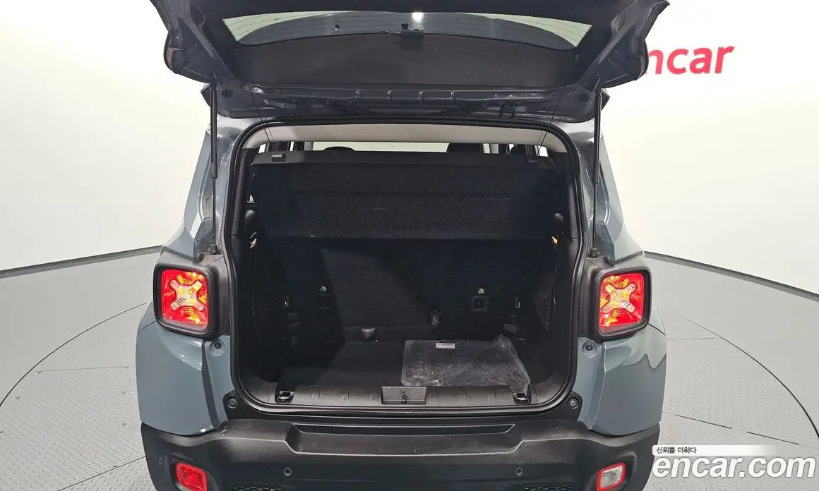 Jeep Renegade 2017 2.4 автомат (гидро), фото 26
