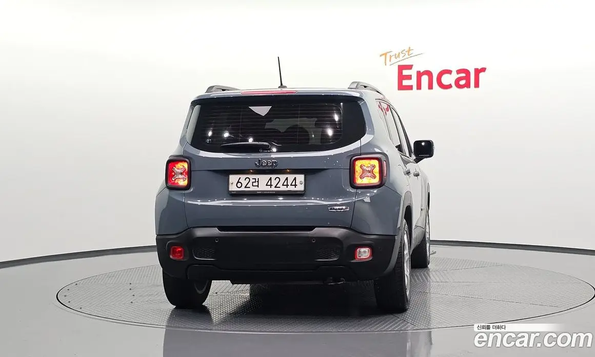 Jeep Renegade 2017 2.4 автомат (гидро), фото 4