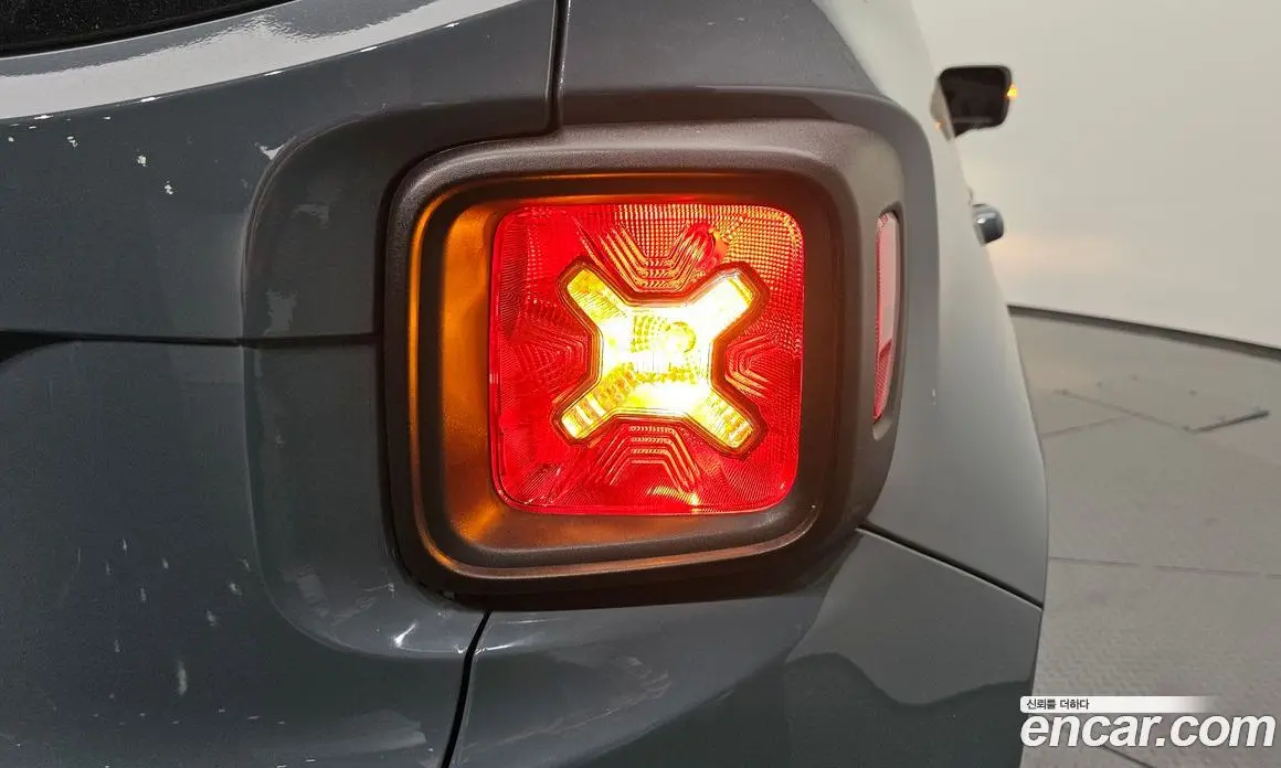 Jeep Renegade 2017 2.4 автомат (гидро), фото 9