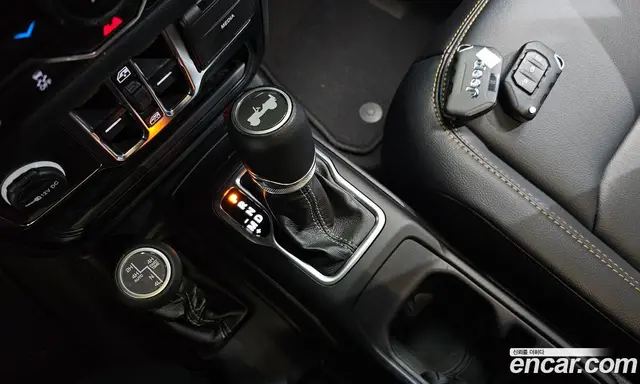 Jeep Wrangler 2024 2.0 автомат (гидро), миниатюра 11
