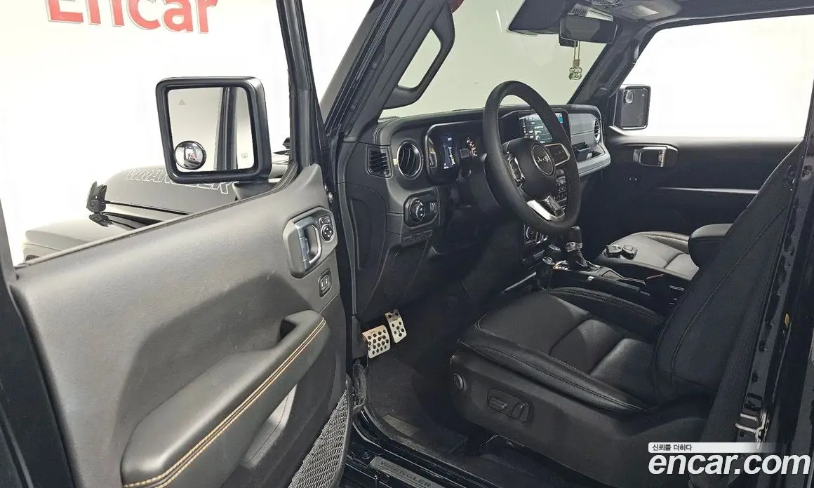 Jeep Wrangler 2024 2.0 автомат (гидро), фото 12