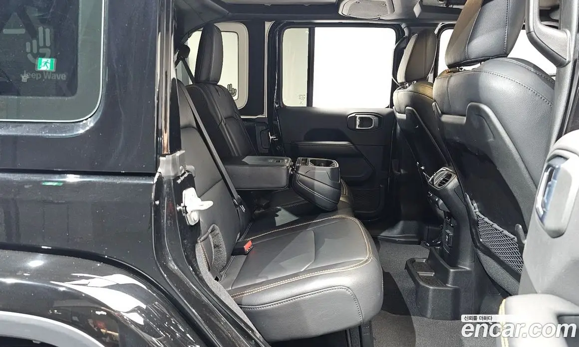 Jeep Wrangler 2024 2.0 автомат (гидро), фото 16