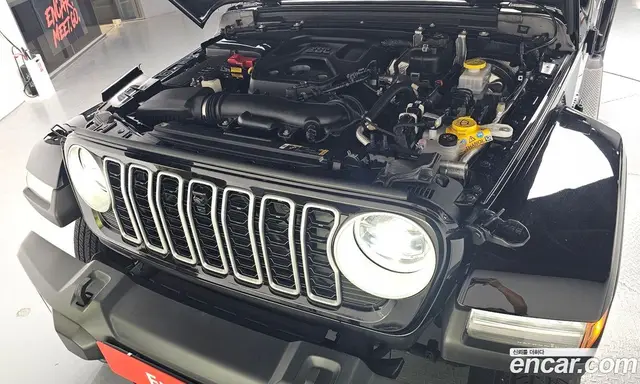 Jeep Wrangler 2024 2.0 автомат (гидро), миниатюра 5