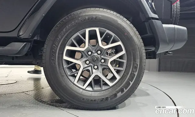 Jeep Wrangler 2024 2.0 автомат (гидро), миниатюра 6