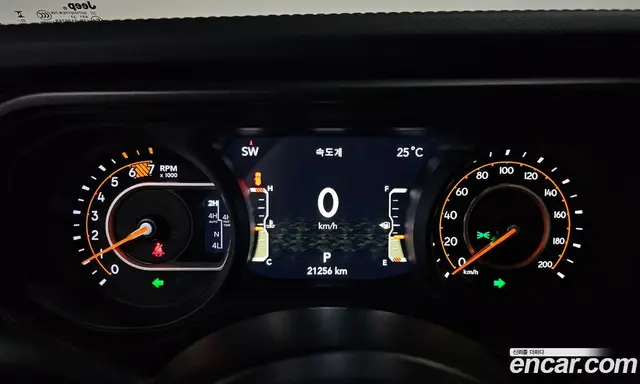 Jeep Wrangler 2024 2.0 автомат (гидро), миниатюра 10