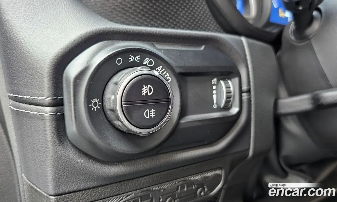 Jeep Wrangler 2024 2.0 автомат (гидро), фото 28