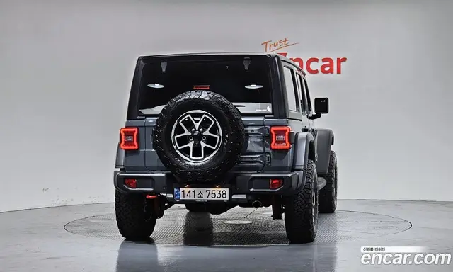 Jeep Wrangler 2024 2.0 автомат (гидро), миниатюра 4