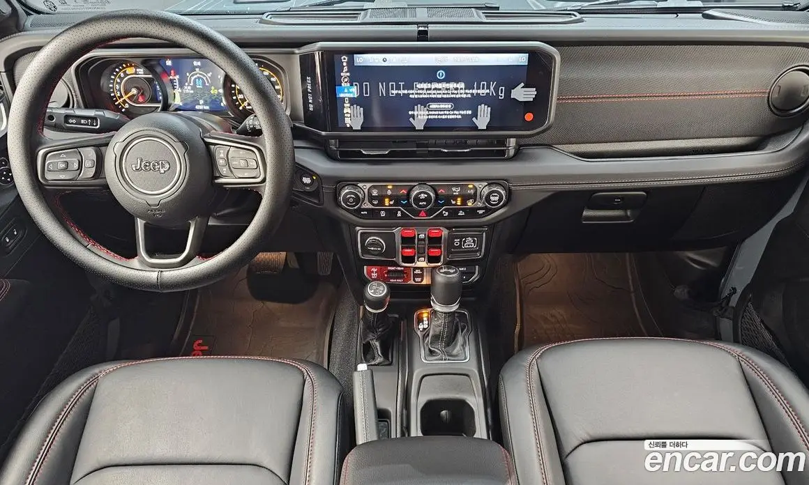Jeep Wrangler 2024 2.0 автомат (гидро), фото 10