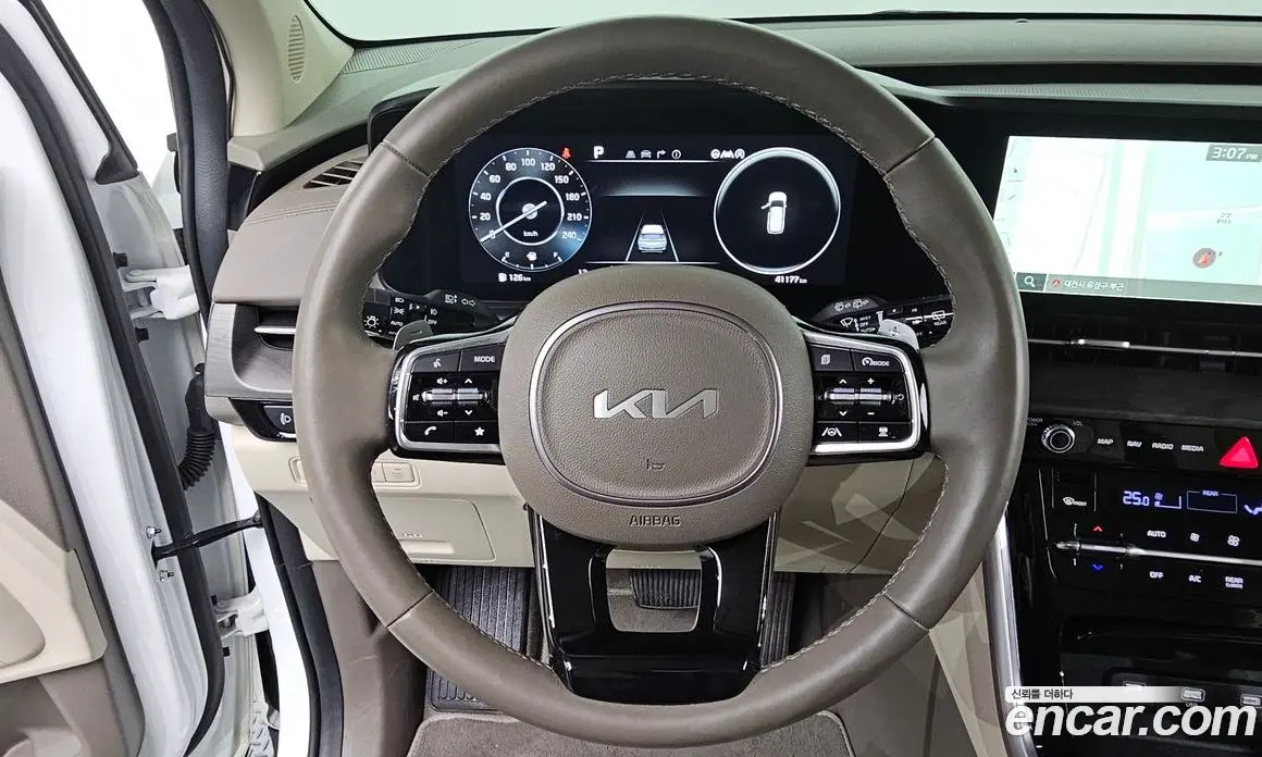 Kia Carnival 2023 2.2 автомат (гидро), фото 15